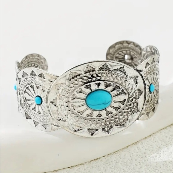 Boho Vintage Style Southwestern Silver-tone Turquoise Stone Bangle Cuff Bracelet - Picture 5 of 11